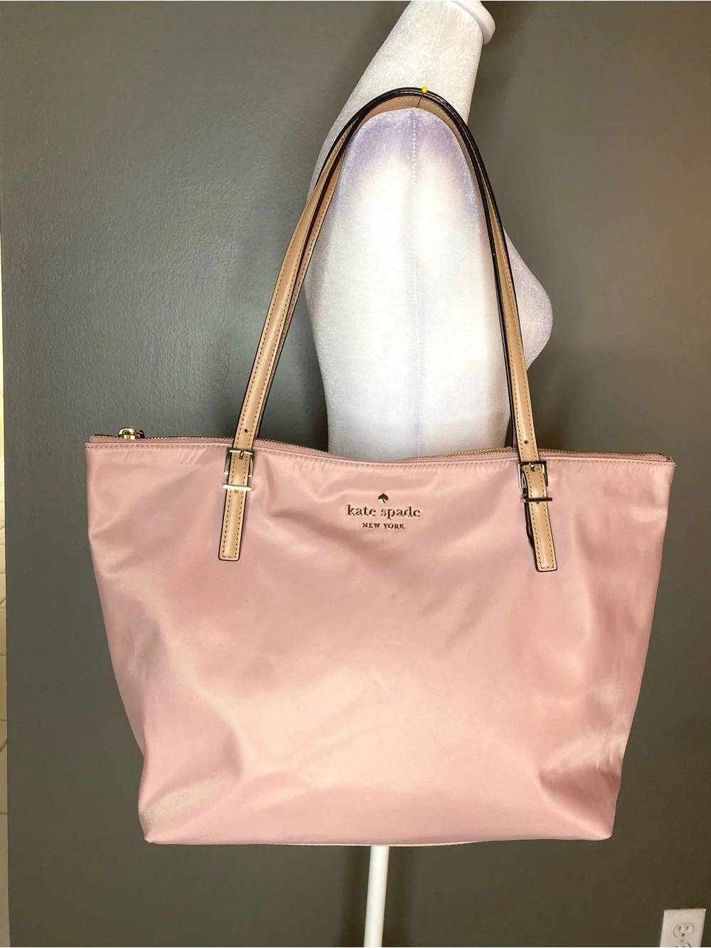 Kate Spade New York Watson Lane Maya Nylon Large Tote in Madison Rouge Pink - Picture 1 of 9